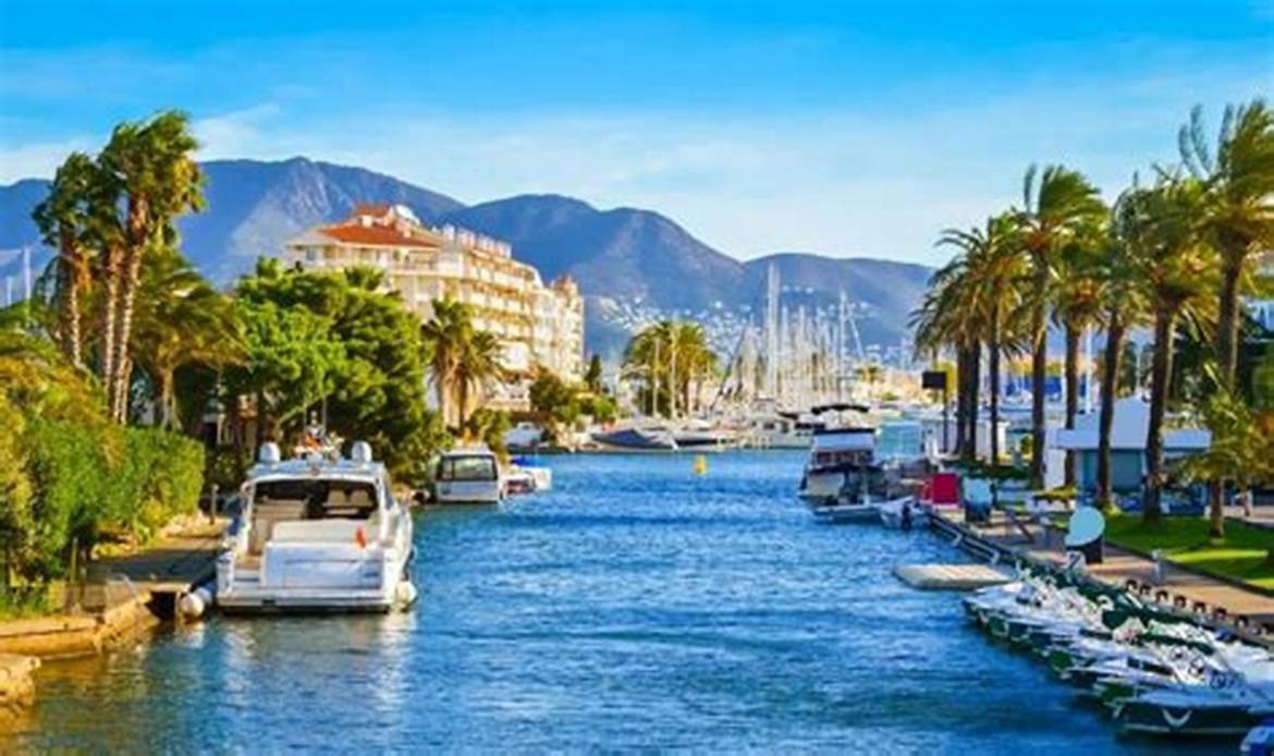 Апартаменты Cn1-Zona Chic Club Nautico, Clima, 5 Minutos Andando De La Playa, Centro, Restaurantes Эмпуриабрава Экстерьер фото
